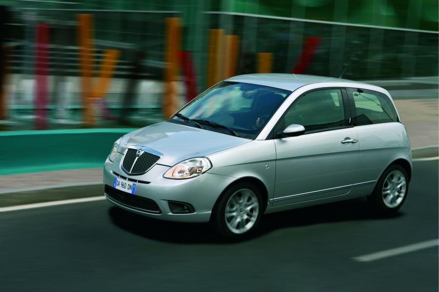  Lancia Ypsilon 2007 года  (фото 17 из 49)